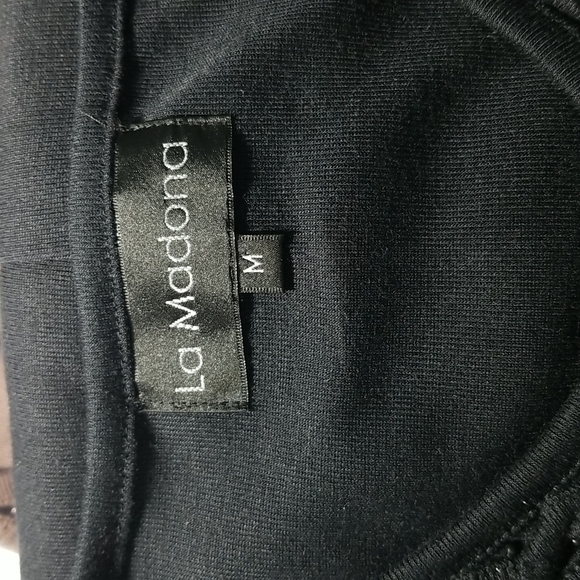 La Madona Black Polyester Knit Top With Ornate V-neck Collar - Picture 5 of 7